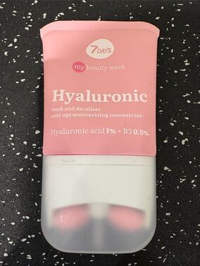 7 Days - Hyaluronic Neck & Décolleté Moisturizer – Anti Age Moisturizer